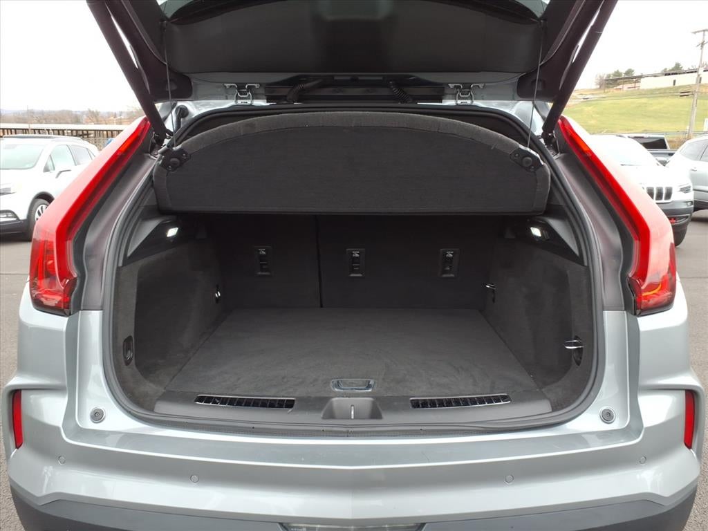 2024 Cadillac XT4 — interior view